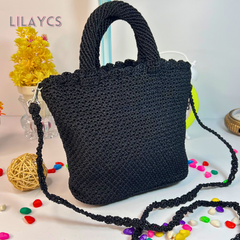 Medium Crochet Handbags for Everyday Style