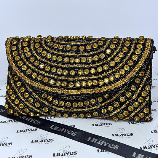 Lahore Elegance: Pakistani Handbag & Clutch for Special Events