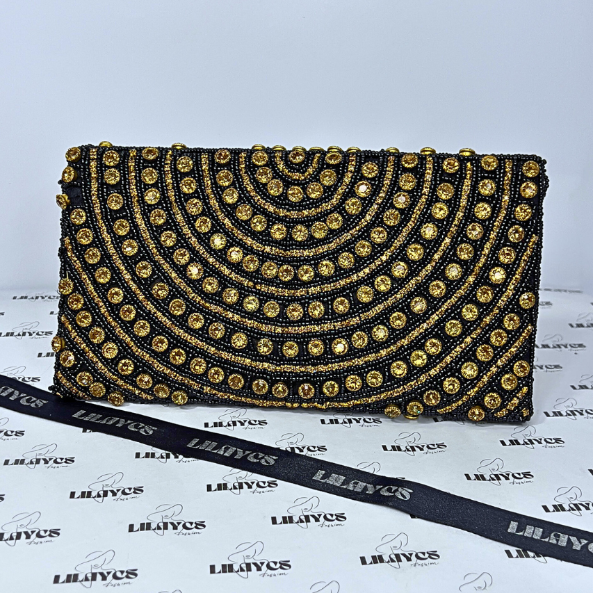 Lahore Elegance: Pakistani Handbag & Clutch for Special Events